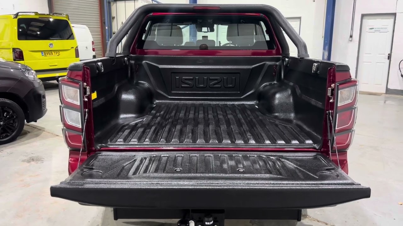 Isuzu Dmax v cross 