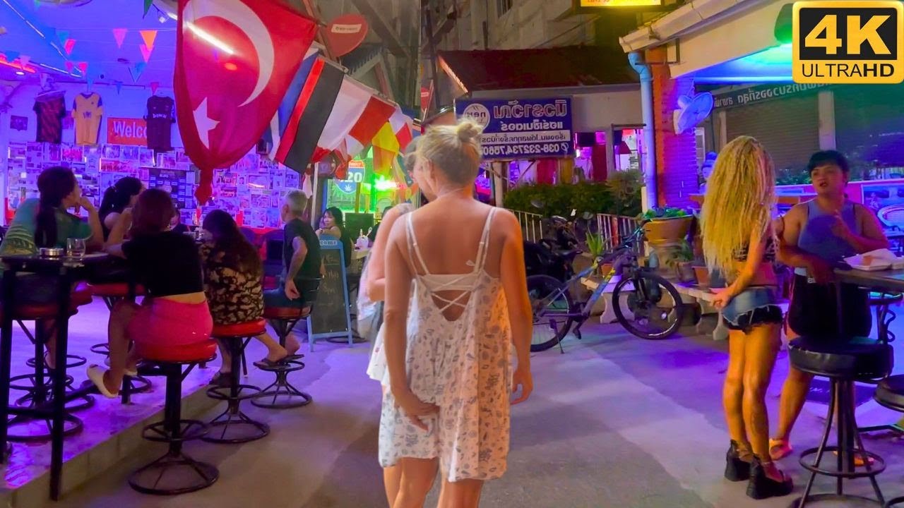 [4K] Walking along Jomtien beach. Thailand today 2024