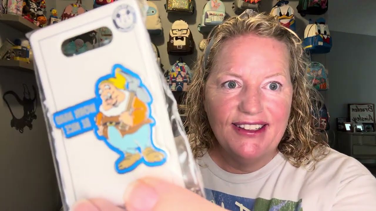 Disneyland Merch Haul + Free Souvenirs & Club 33 Finds | Surprise Gift from GEO 82 Lounge in EPCOT