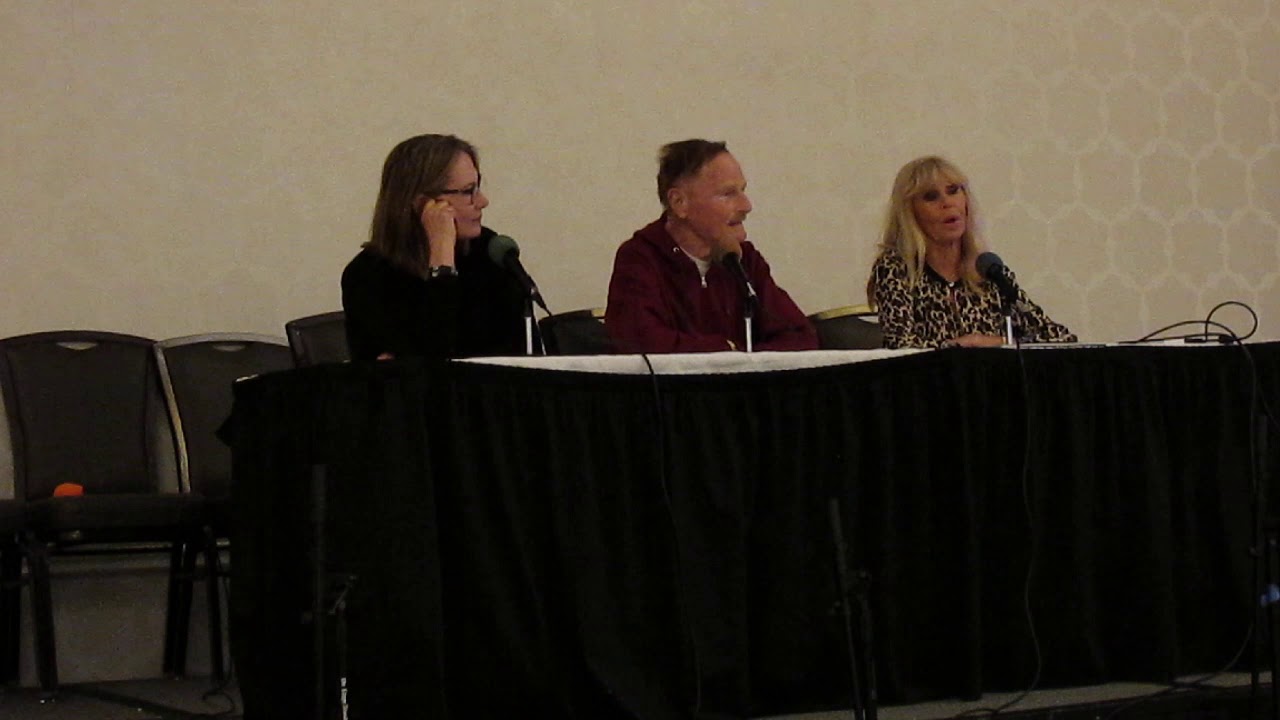 MANC Mid-Atlantic Nostalgia Convention 2019 James Bond MAUD ADAMS & BRITT EKLAND part 1