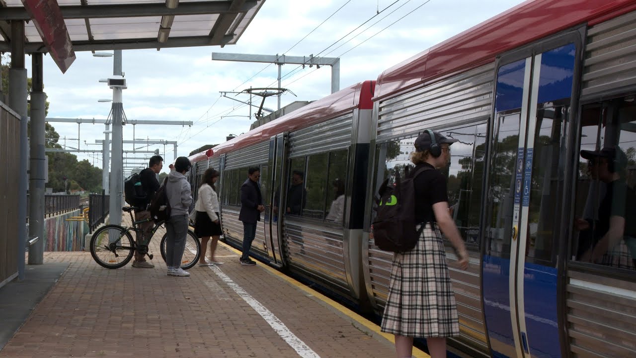 Parafield Gardens Station Trains | Adelaide Metro Action in 4K