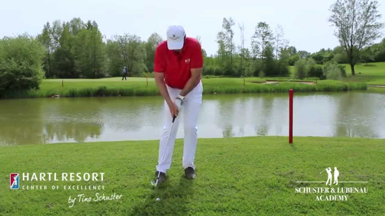Ball liegt im Divot