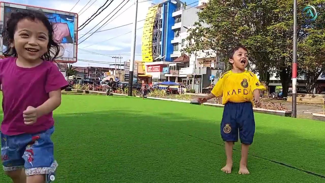 Main Bola Di Taman Benteng Orange 