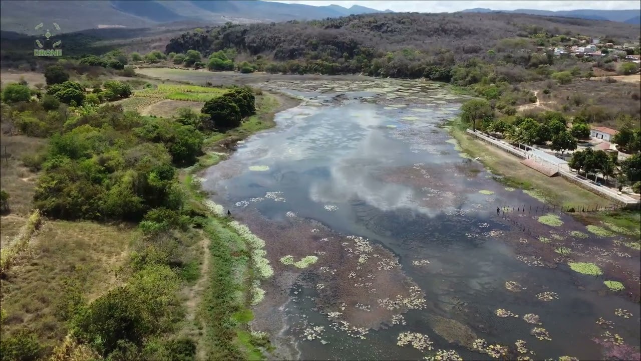 GRUTA DA MANGABEIRA - ITUAÇU - BA - IMAGENS AÉREAS