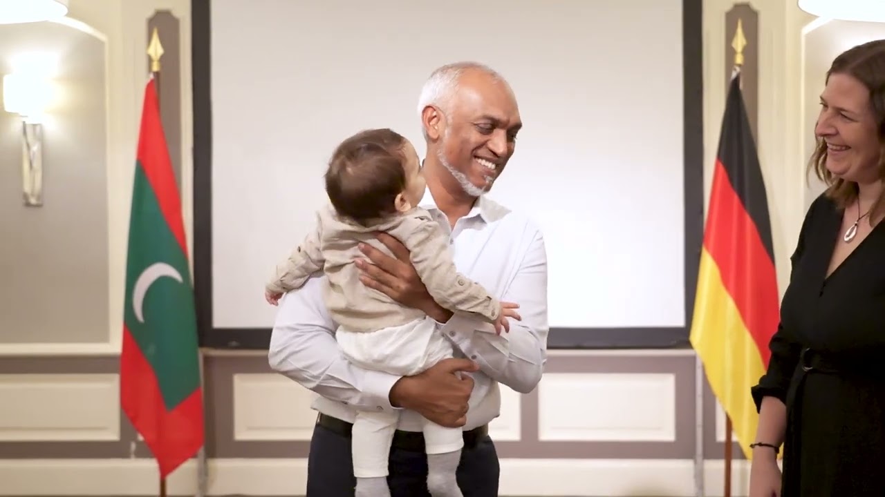President meets with the Maldivian community residing in Germany