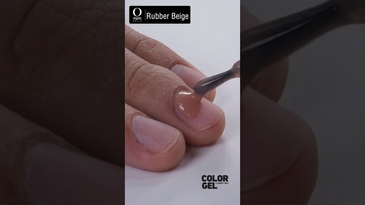 Gel nivelador para u&ntilde;as naturales ✨ #rubber #nails #nailsvideos #organicnails