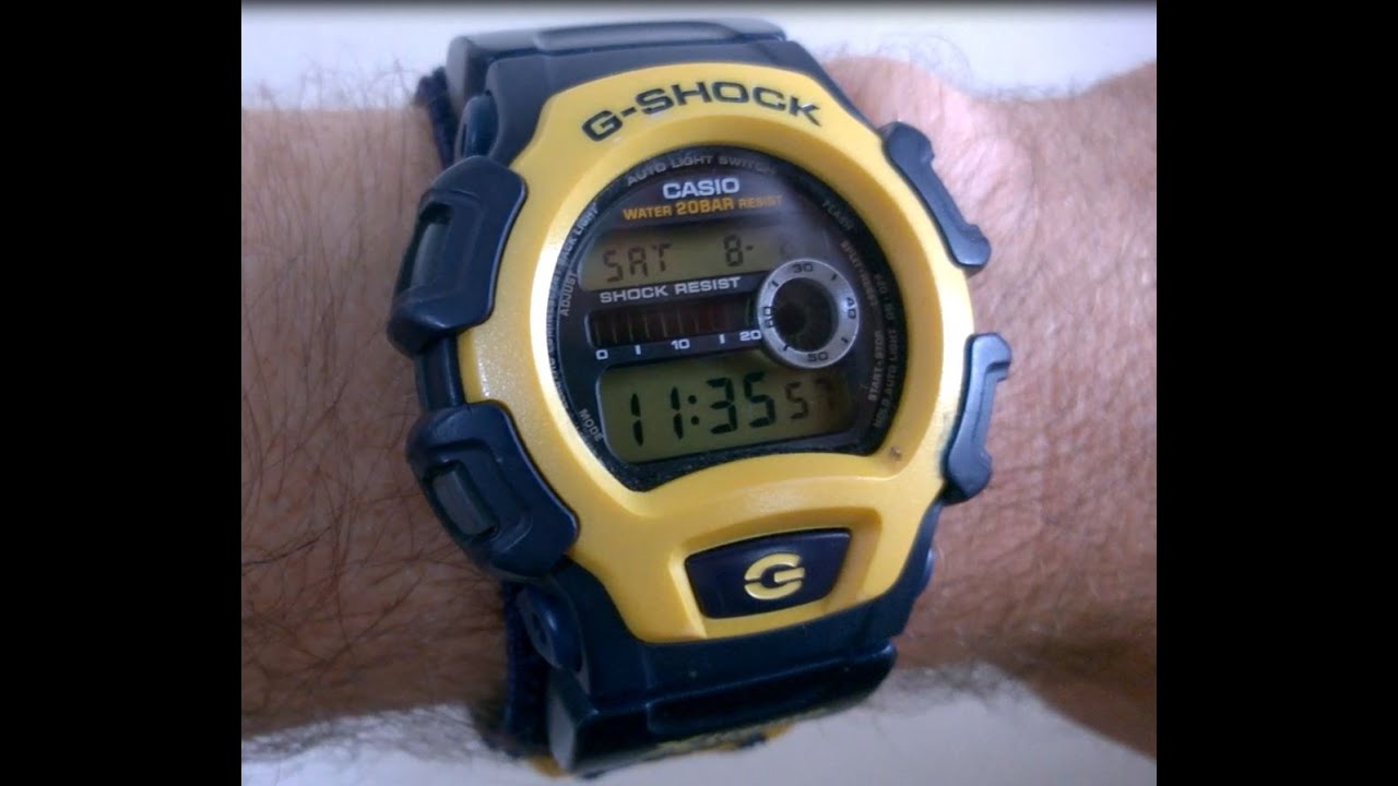 Casio G SHOCK DW004 Battery Replacement - A watch from the 90's!