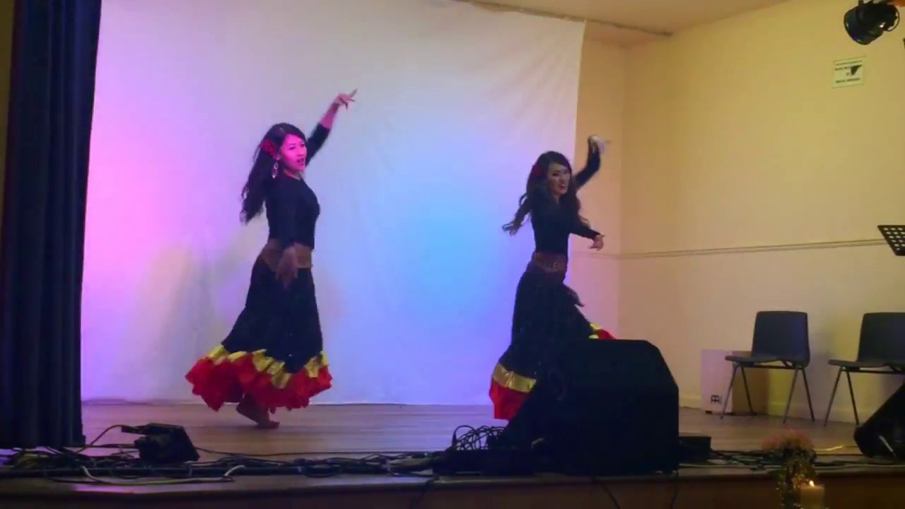 Malai Pugena Dance cover by Salina Thapa Magar and Dharati Limbu