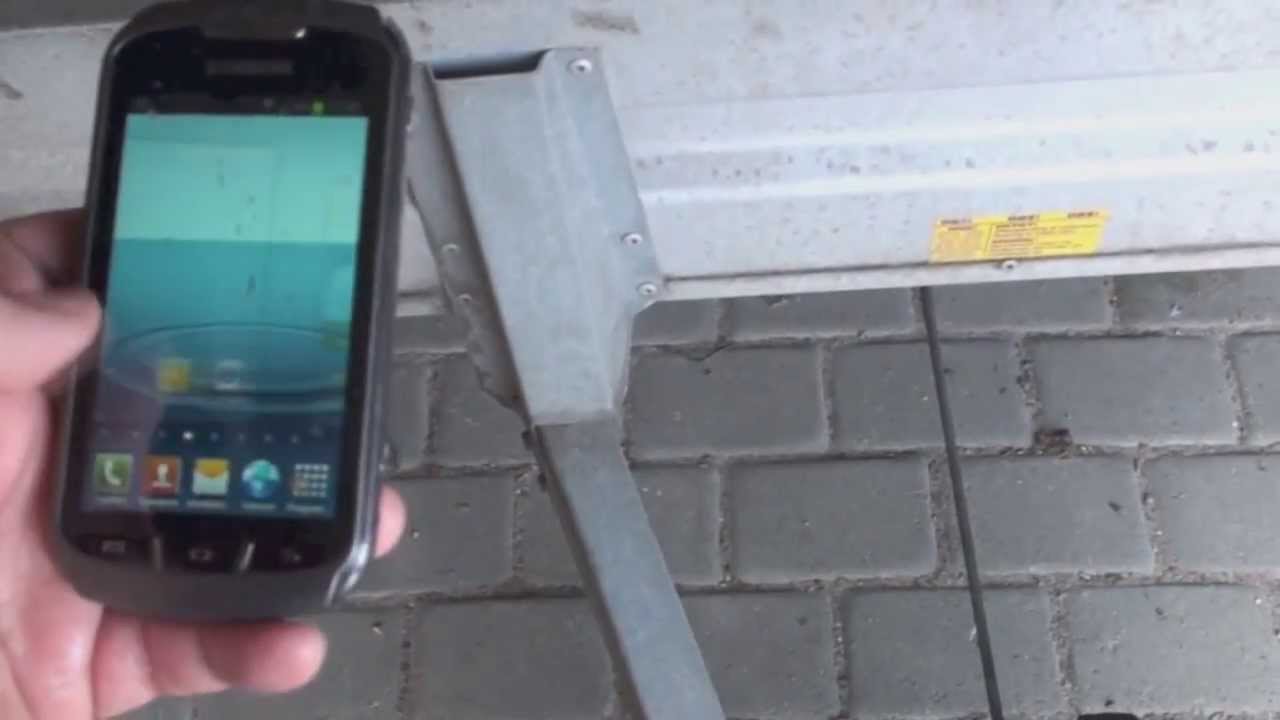 Samsung  Galaxy xcover 2 test of phone. Samsung solid.hard test Crash test