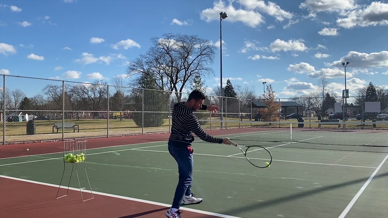 Moje Pierwsze Polskie Lekcje Tenisowy  (My First Polish Tennis Lesson)