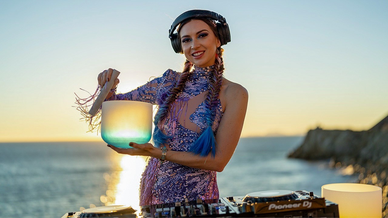 Eliza May | Elevated Bass Music Healing Set in Malibu | Lemurian Sound Journey