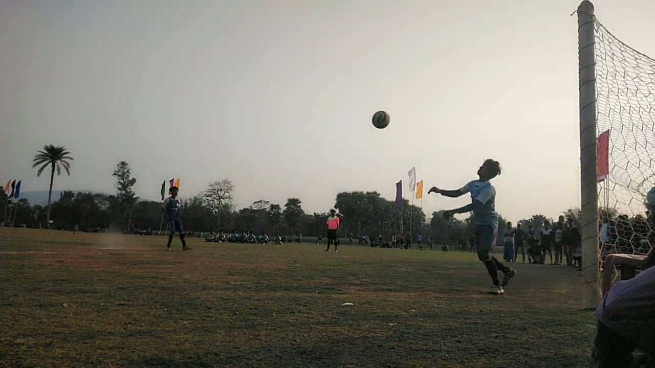 petkhasa football match pelanti sort goradih vs borbandh