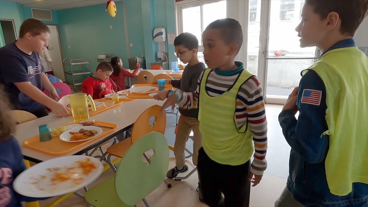 École Jean Butez : Les enfants prennent le self en main