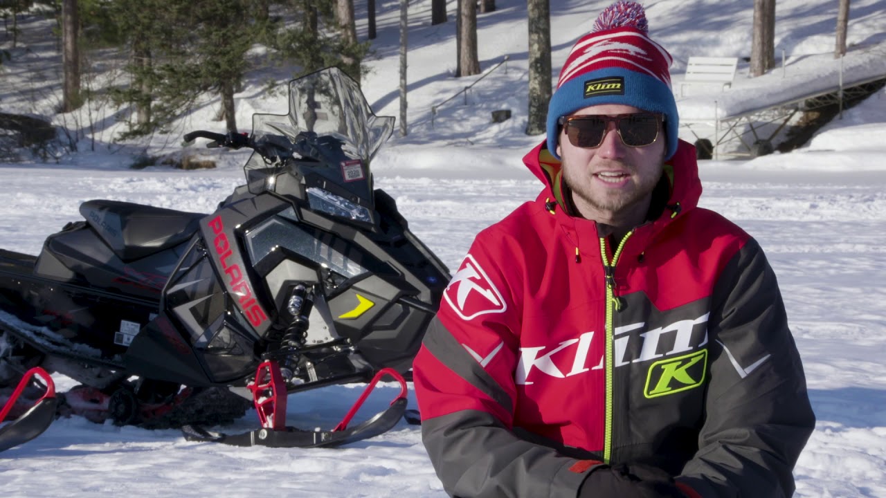 Sledhead 24-7: Polaris XCR против XC