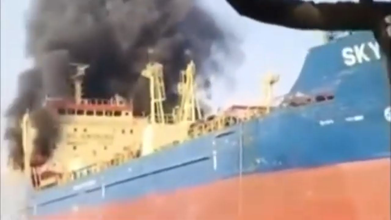 Атака беспилотников на крупный нефтеперерабатывающий завод, перебои в работе Ормузского пролива, ...