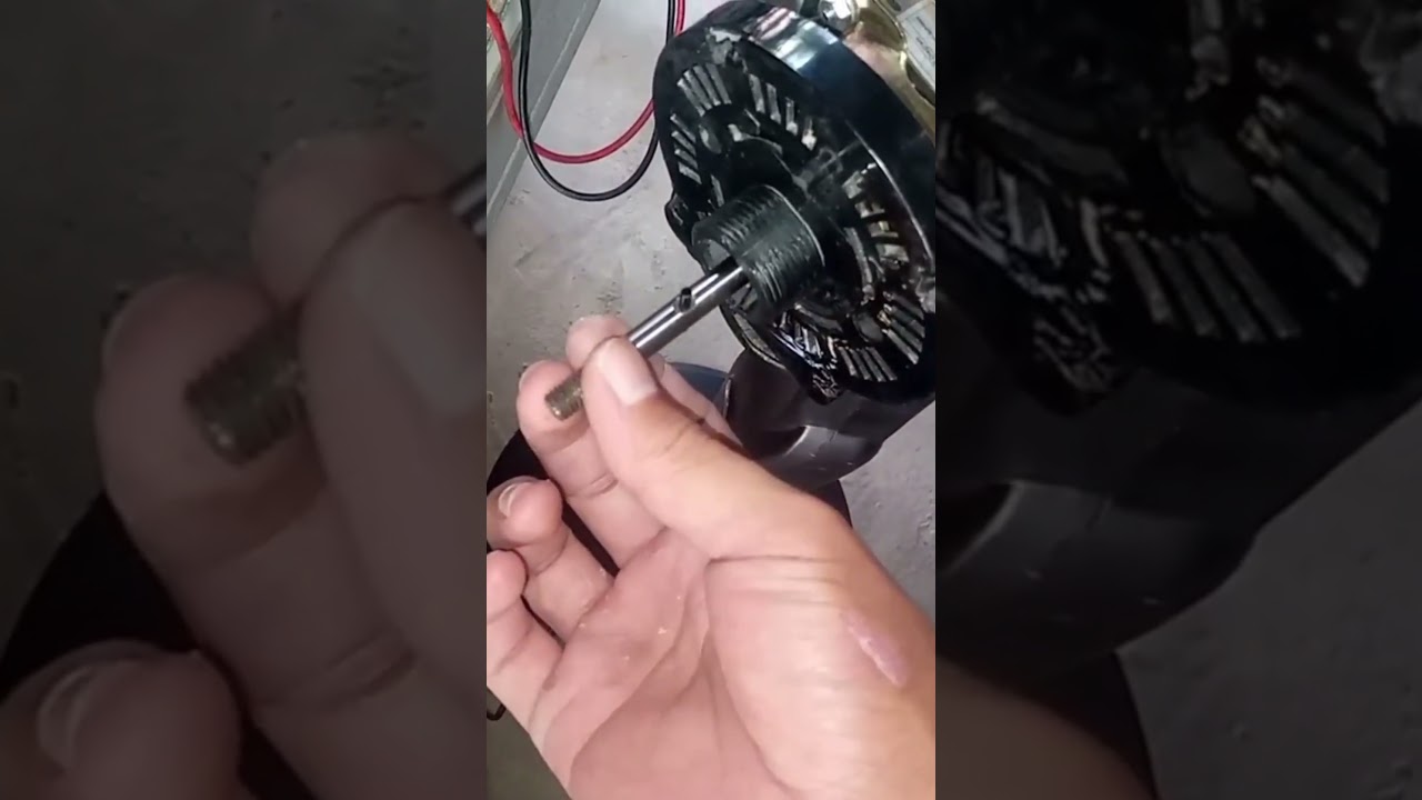 kipas angin mau berputar kalau dipancing artinya motornya rusak 