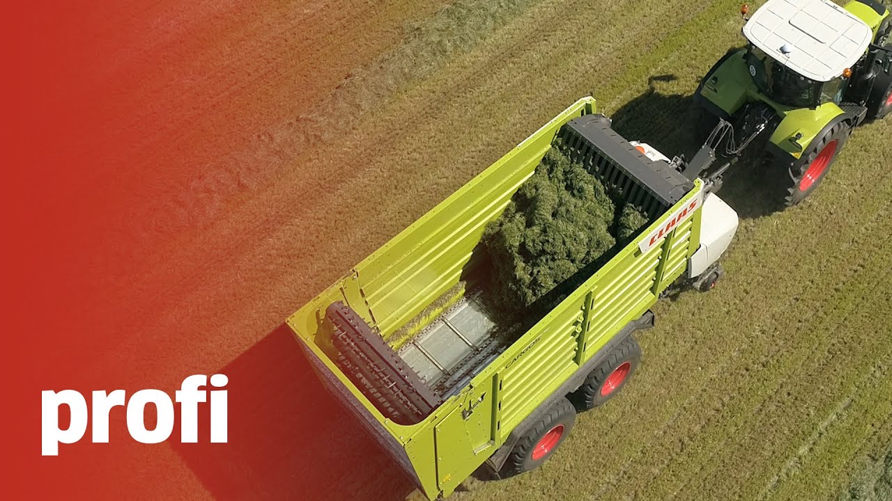 KRÓTKA PRZYCZEPA ZBIERAJĄCA Test: Claas Cargos 8300