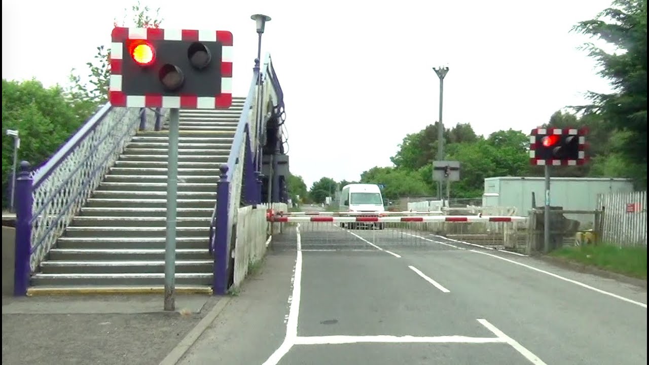Barry Links Level Crossing