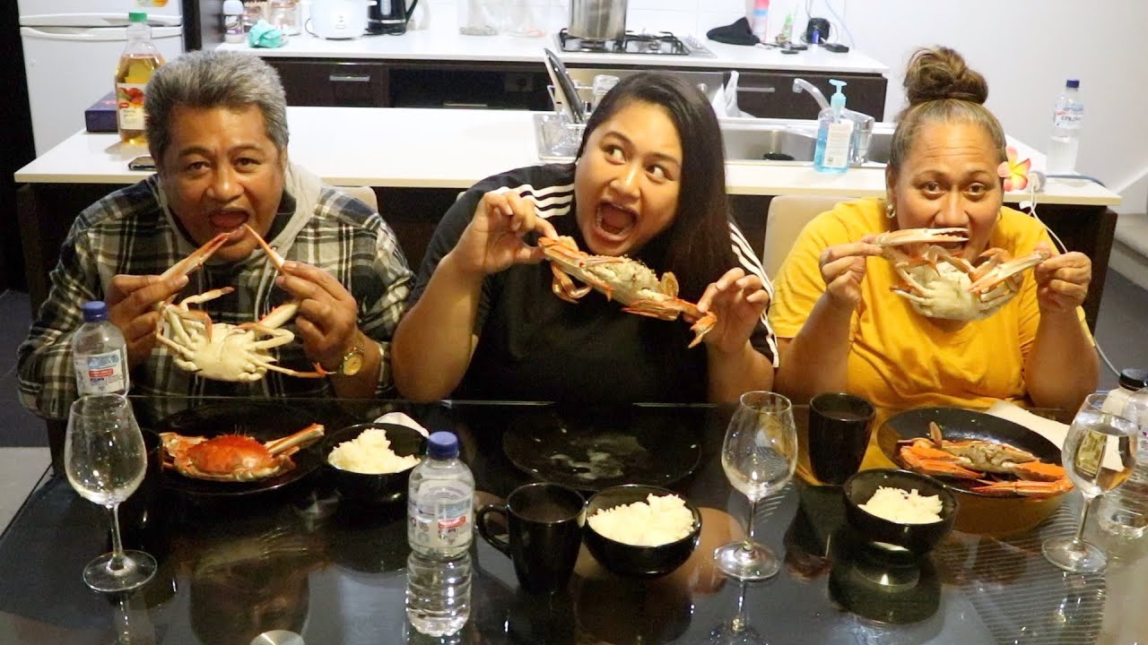 MUKBANG WITH 🇼🇸 PARENTS TOO FUNNY 😂