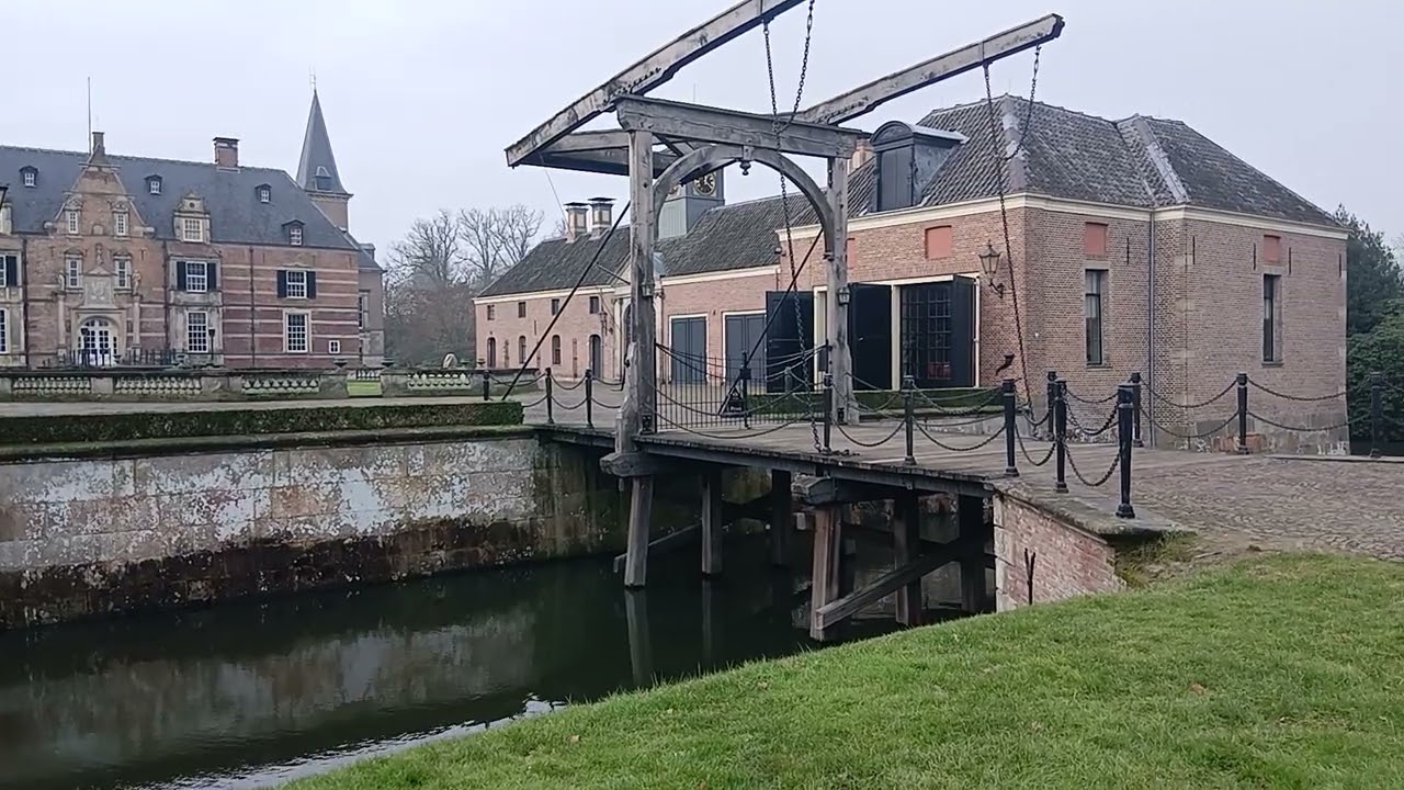 Kasteel Twickel prachtig kun je zien  YouTube dat ik hem abonneren  tiktok daarvolgen Jan Enschede