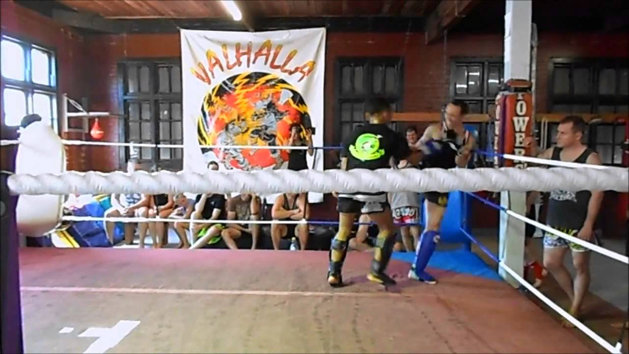 Saenchai sparring at brisbane seminar 2012