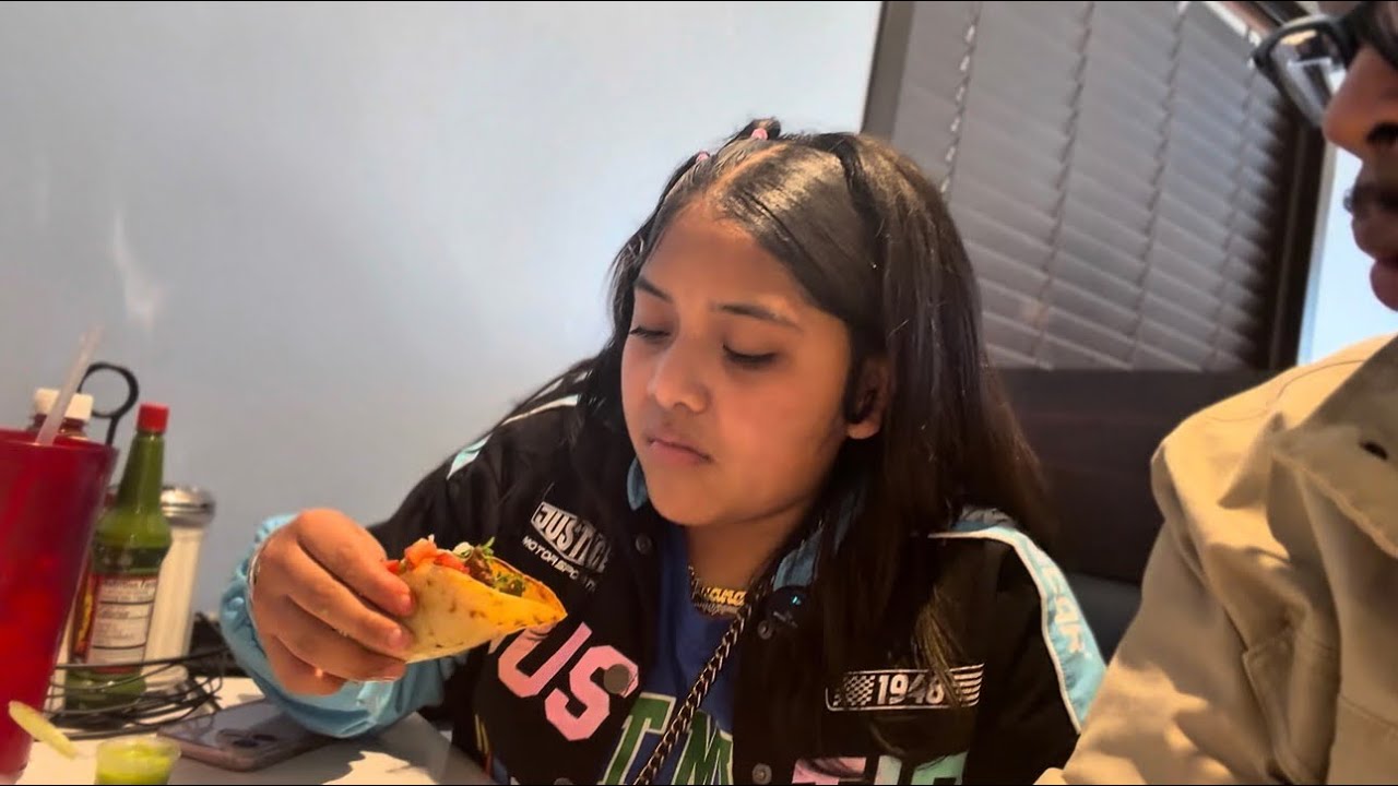 Dad & Daughter Try Guatemalan Food 🇬🇹 | Doña Juana Restaurant Review