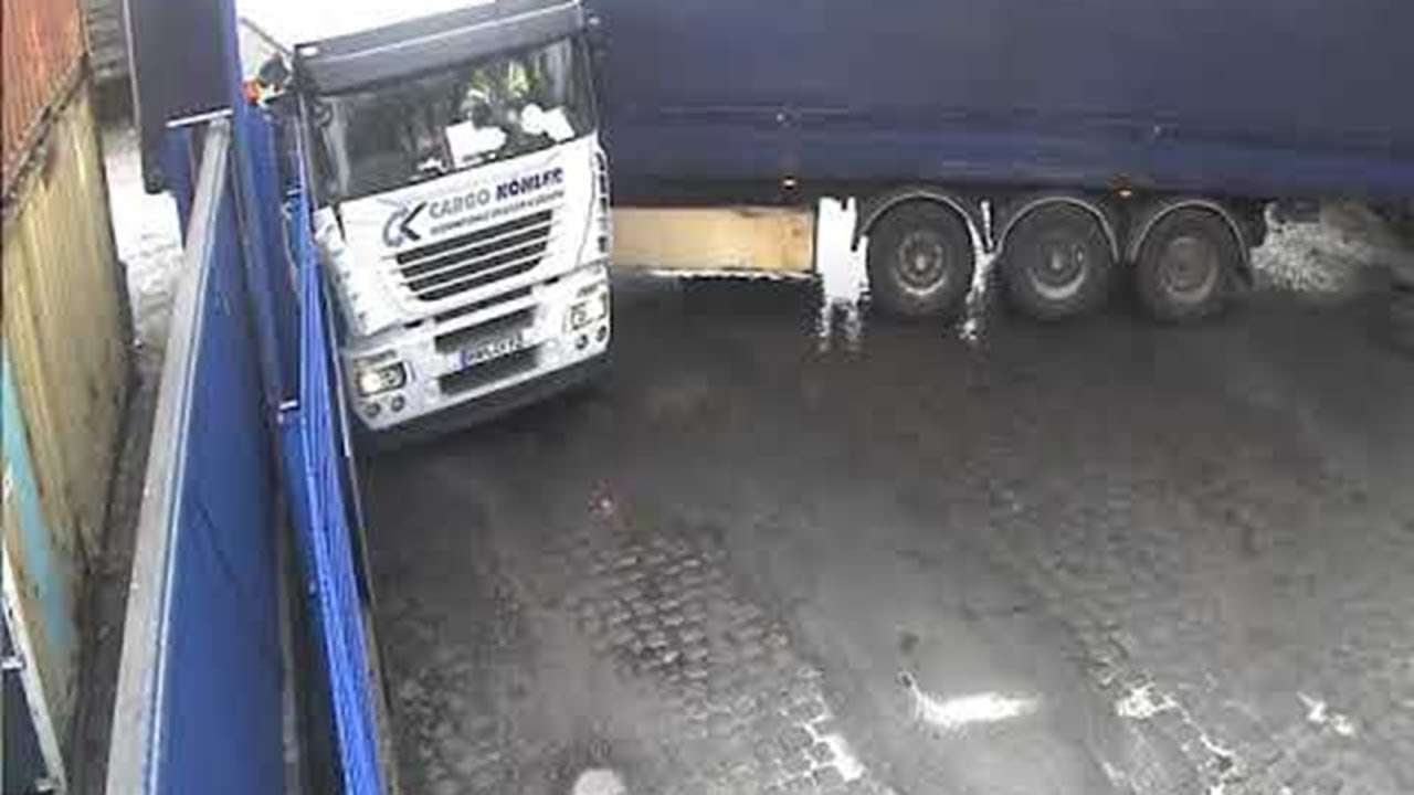Truck Driver Wrecks Truck Attempting to Make Tight Turn || ViralHog