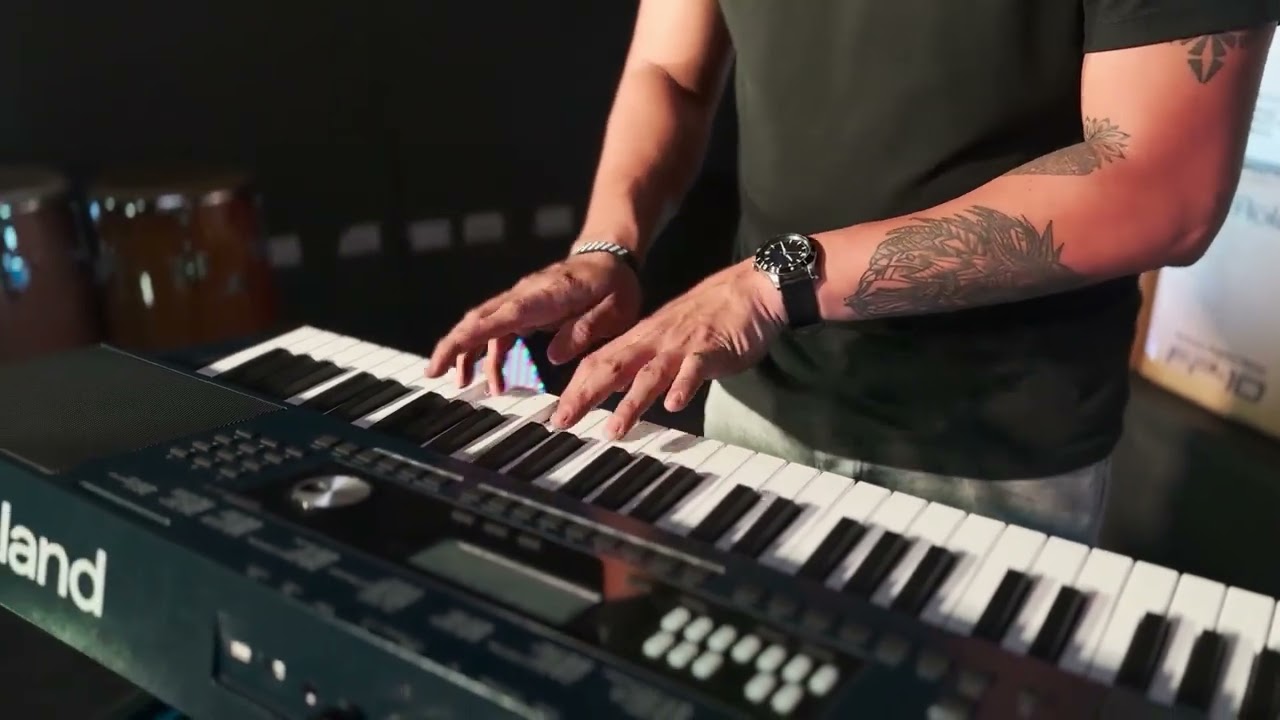 Roland E-X30 vs Yamaha PSR-E473