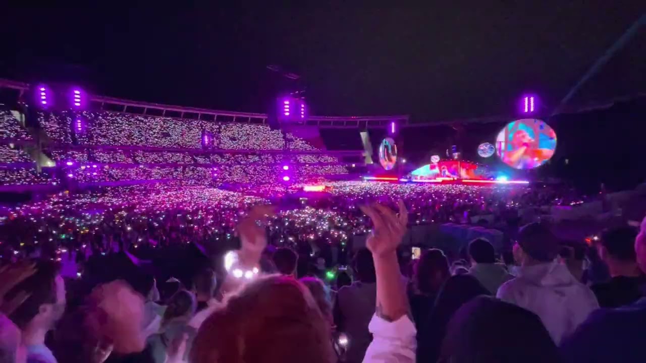 Coldplay primera noche(25/10/2020)Higher power-Adventure of a lifetime-Paradise