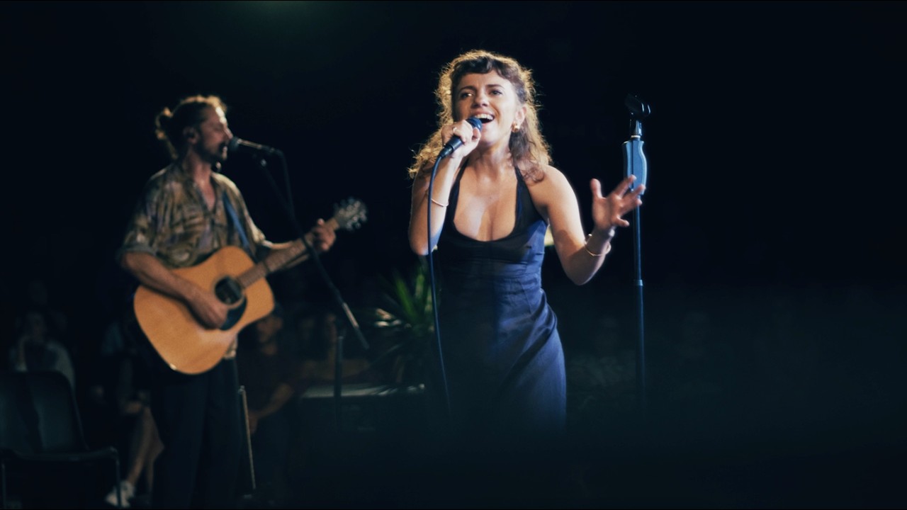 Madalina Paval Official - Mădălina Pavăl - Soartă Mută Live@Rooftop TNB