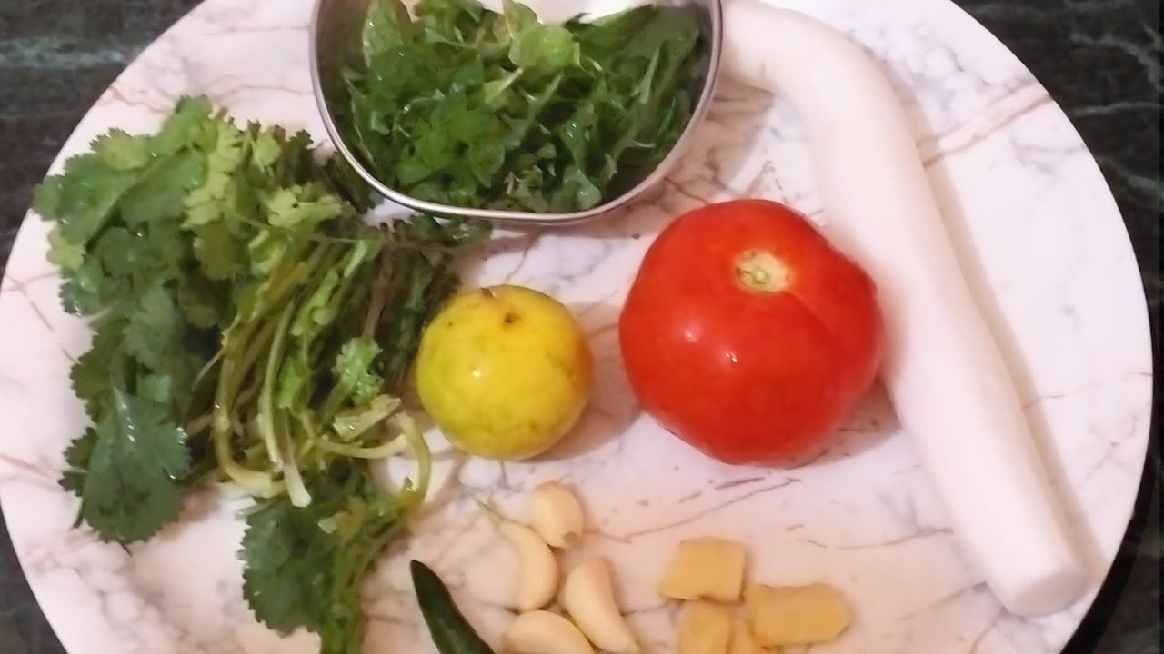 Ye Chutney Maine Banai Thi Sab Ko Bahut Pasand Aayi। Mooli Ki Chatani #taravatikitchens #chatni 