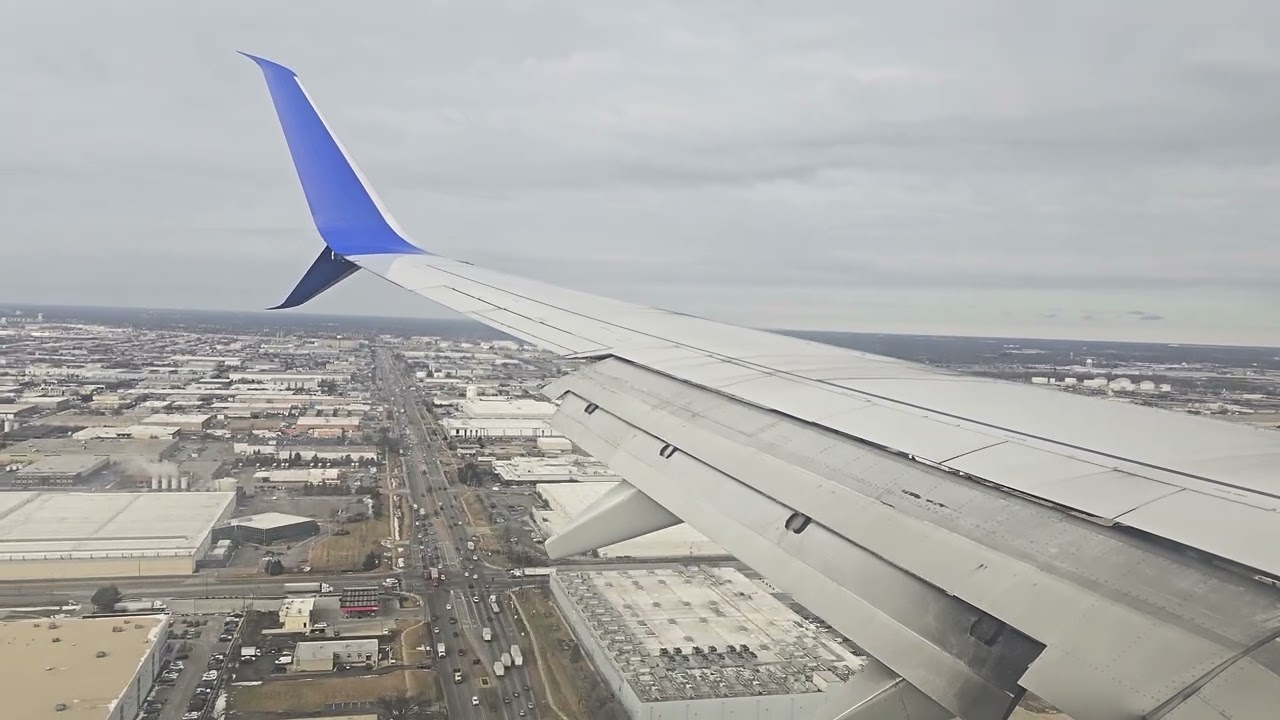 Landing United Airlines B737-800 N18223 LGA-ORD | Chicago O'Hare KORD