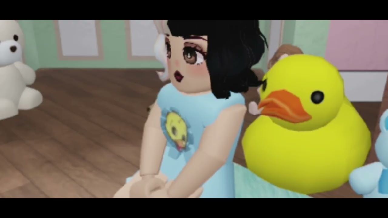 Luna Martinez - Crybaby official music video!(roblox version) 