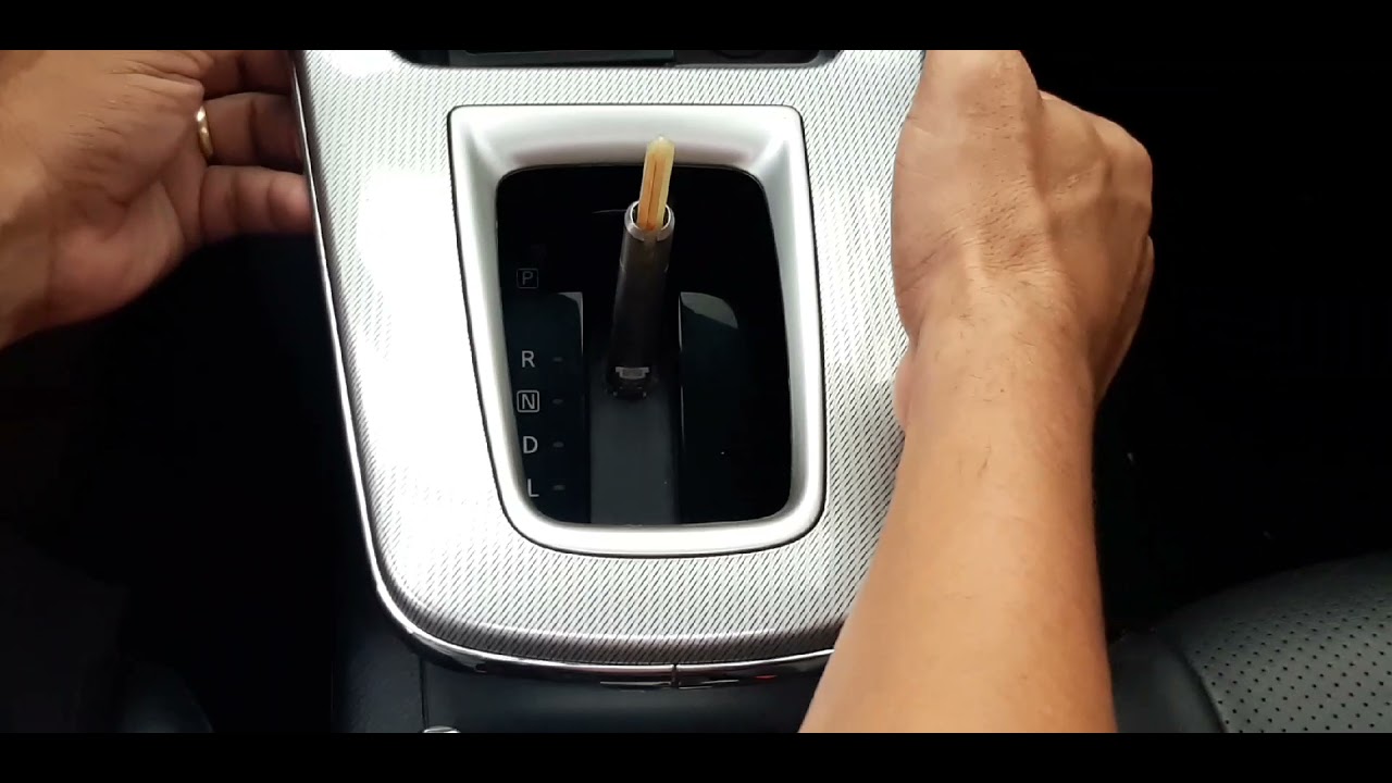 Como trocar a lâmpada do painel do câmbio/ Sentra