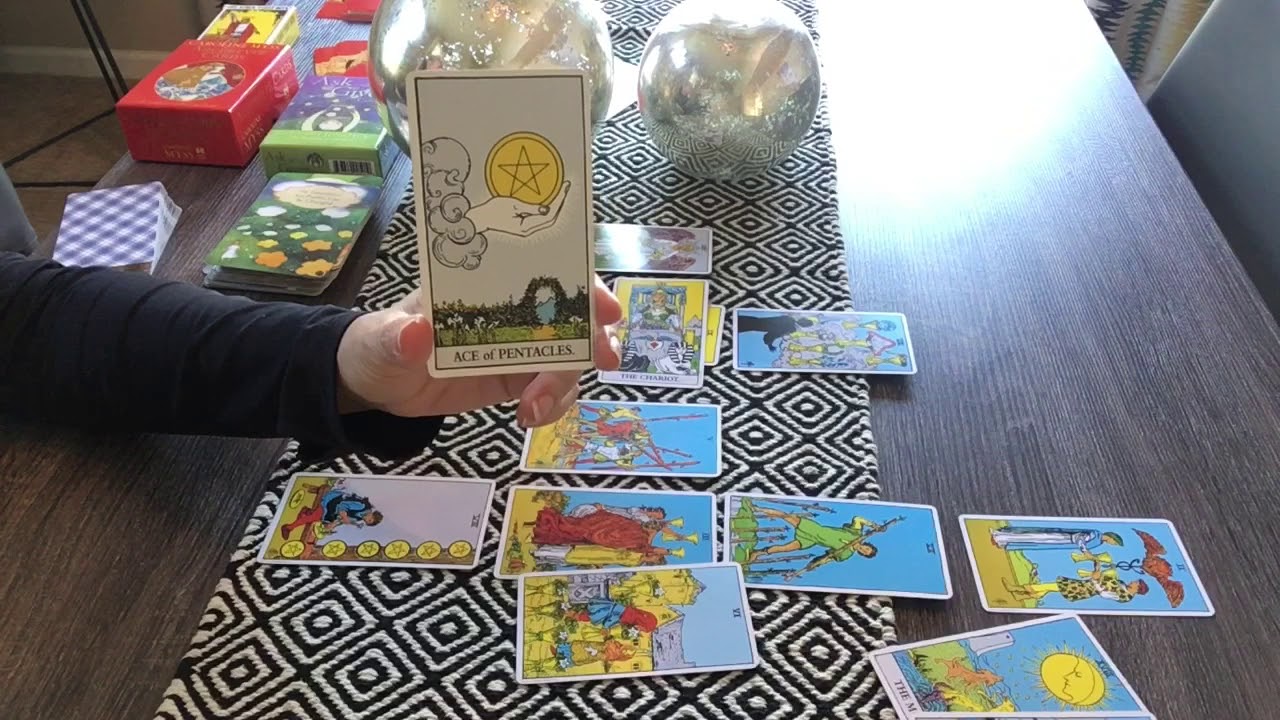 CAPRICORN June 2020 Tarot Check&mdash;Money continues to flow. Someone from the past is looking for love❤️