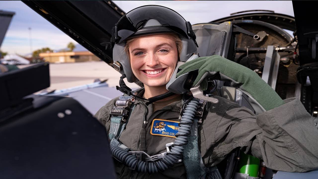 The Most Beautiful Female Pilot of F-16D Falcon In The U.S. Air Force