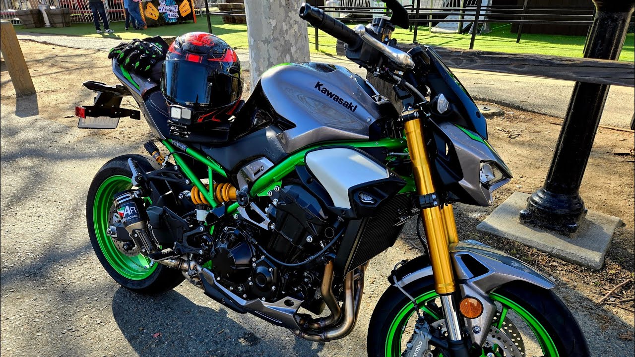 Zed900 SE 2025 Peeks & Glances @ oldsacramento