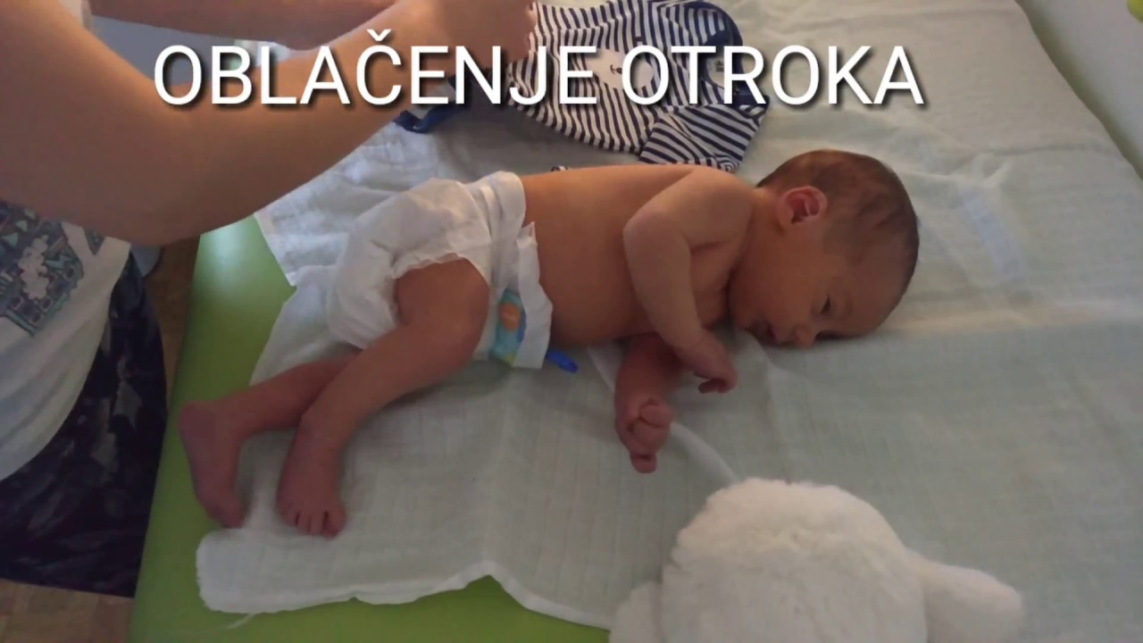 Baby handling - oblačenje novorojenčka