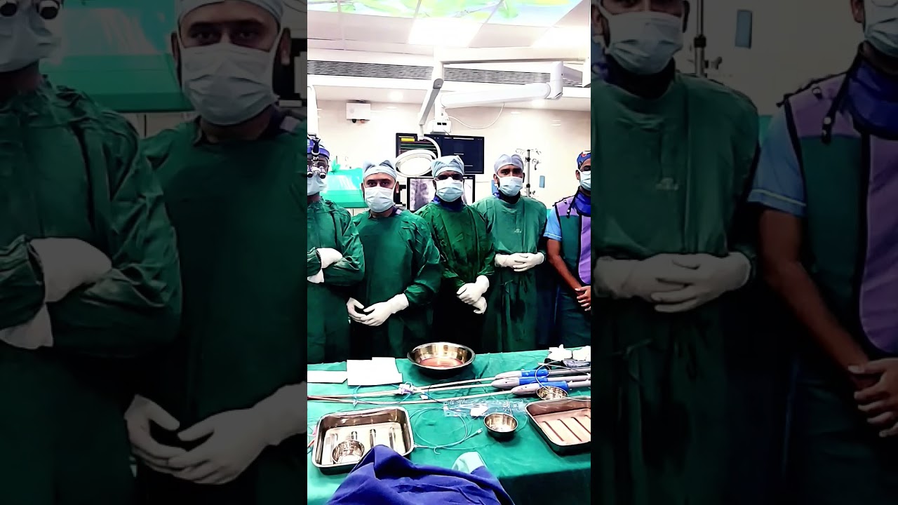 Big metal Stent, Big Life-Saving Moment! No open surgery #aorticstent #lifesavingtechnology
