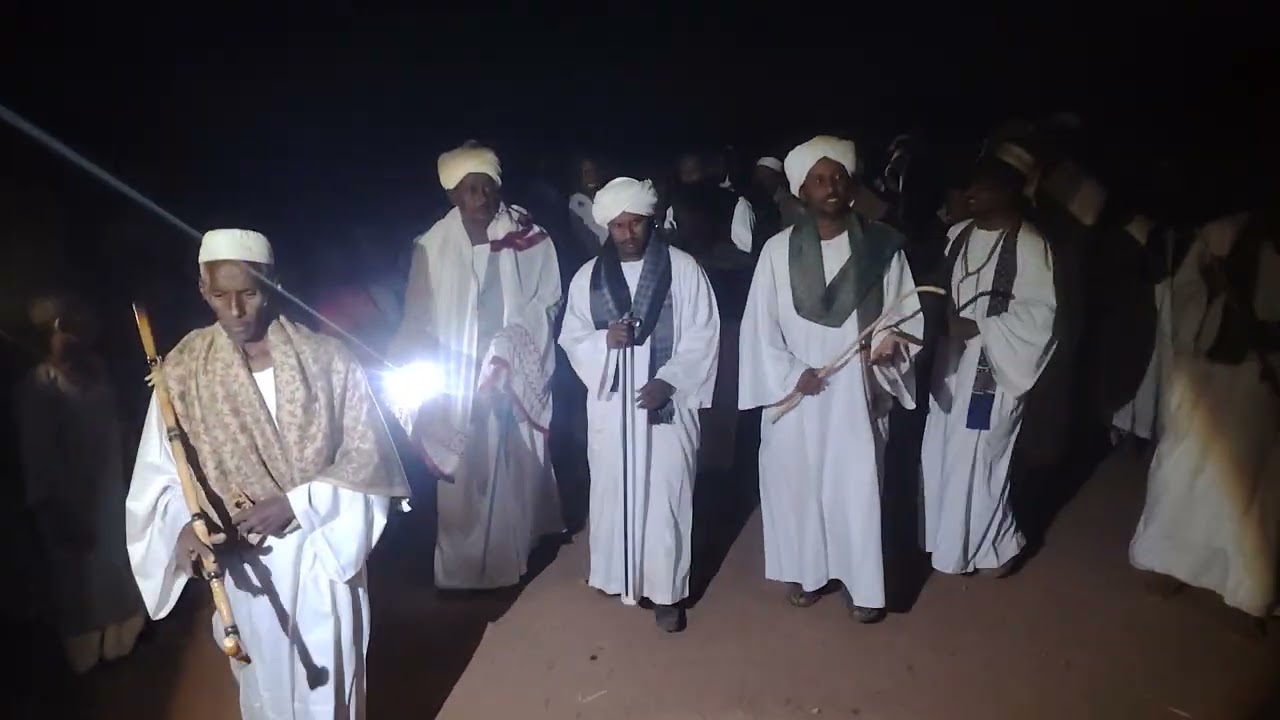 اولاد الشيخ كمال الدين زيارة الي مسيد العاوف بالله الشيخ كمال الدين في ودعابد الأحامدة