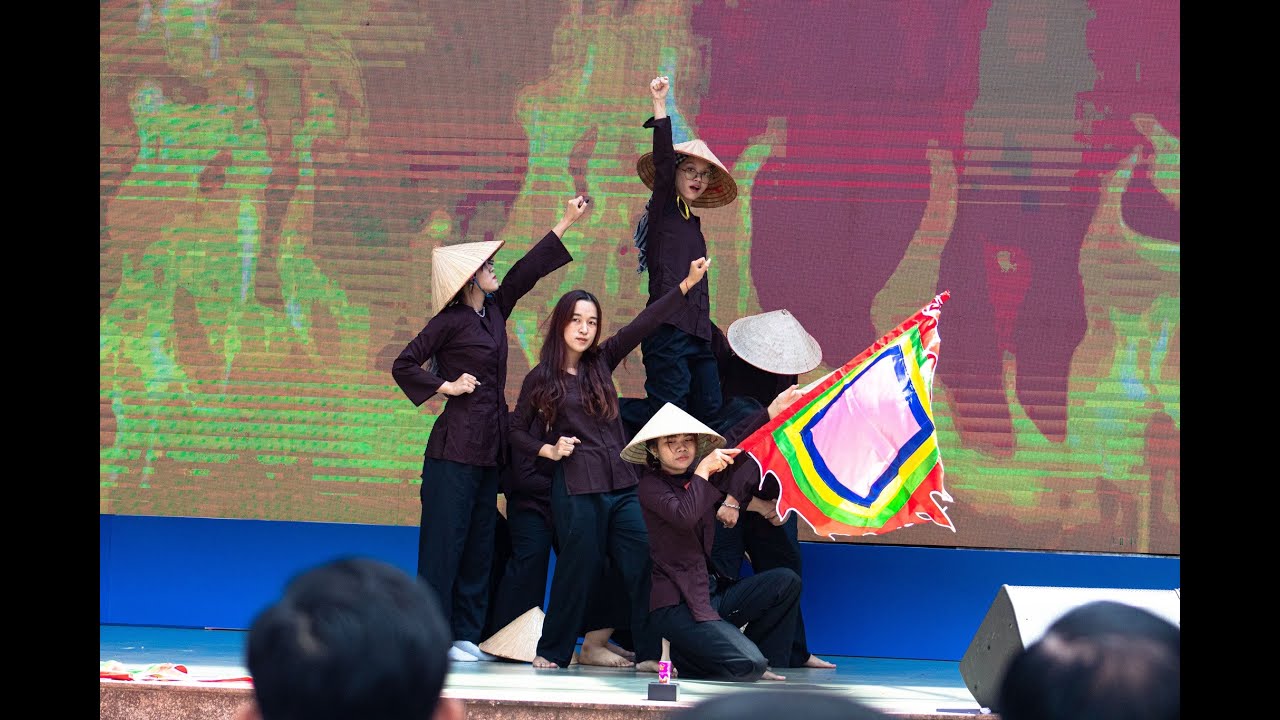 NGÀY HỘI UP 2022 | NAM QUỐC SƠN HÀ | #HCMUE #dance