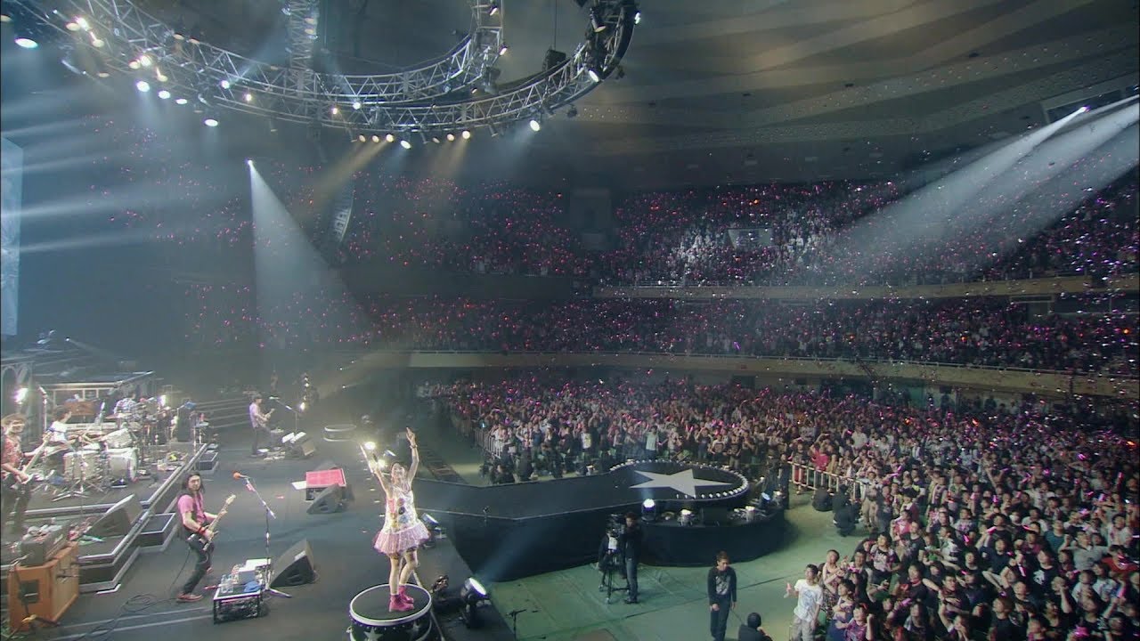 best day,best way -LiVE is Smile Always〜PiNK & BLACK〜 in 日本武道館「いちごドーナツ」-