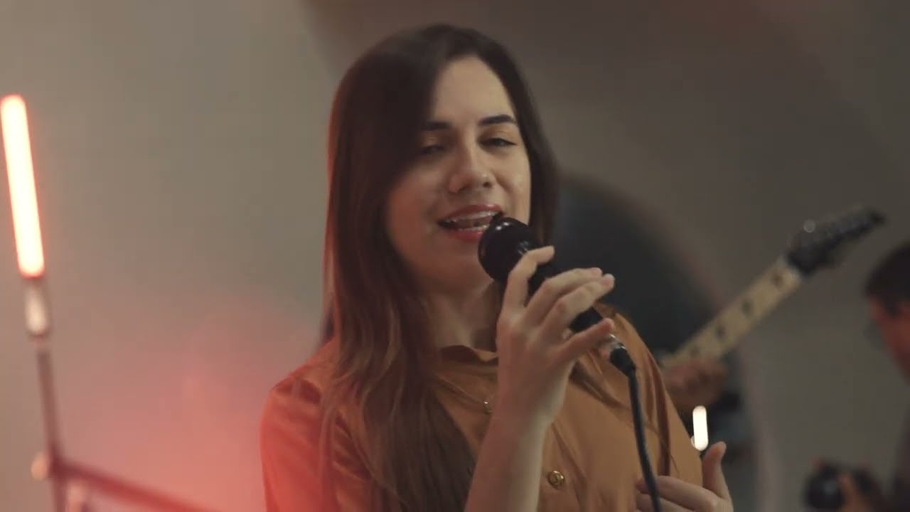 &Aacute;dria Kananda -  Me Amou