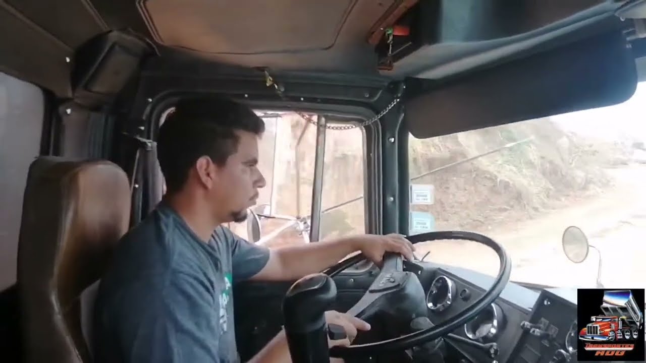Mack R600// Cargando Matacan