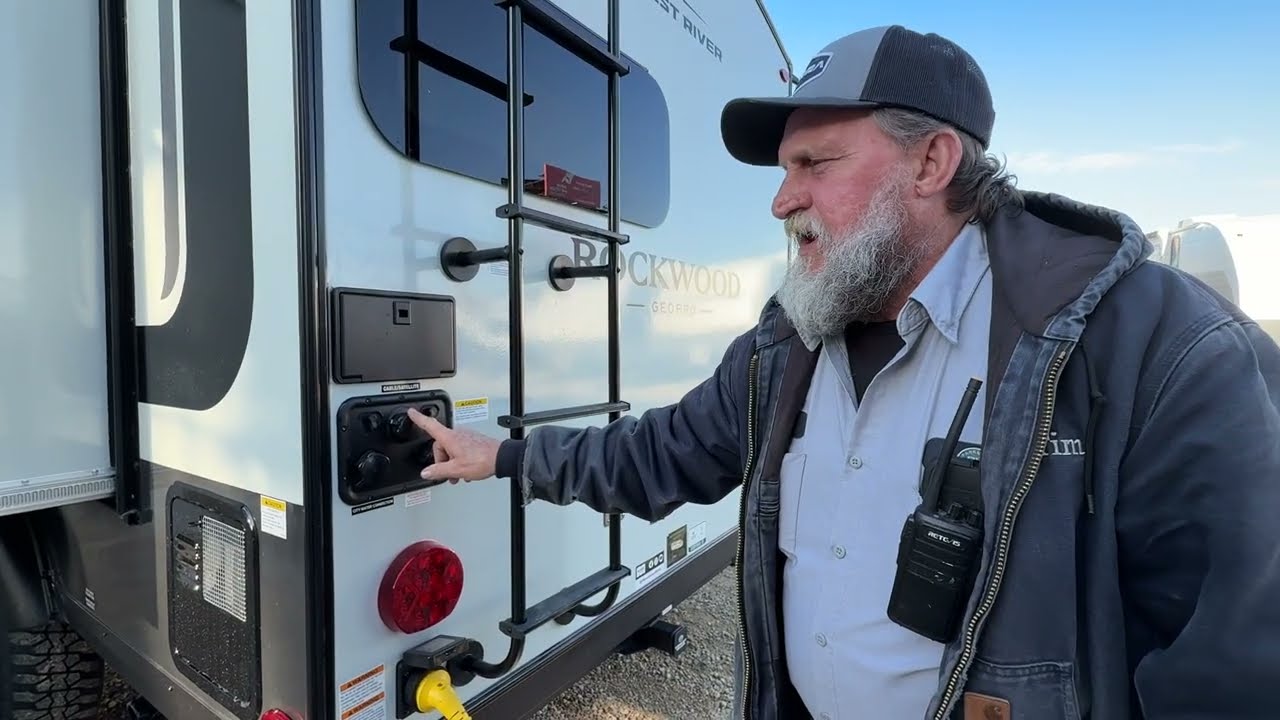 Virtual Walkthrough of the Forest River Rockwood Geo Pro G15FBS Travel Trailer at Parkland RV Center