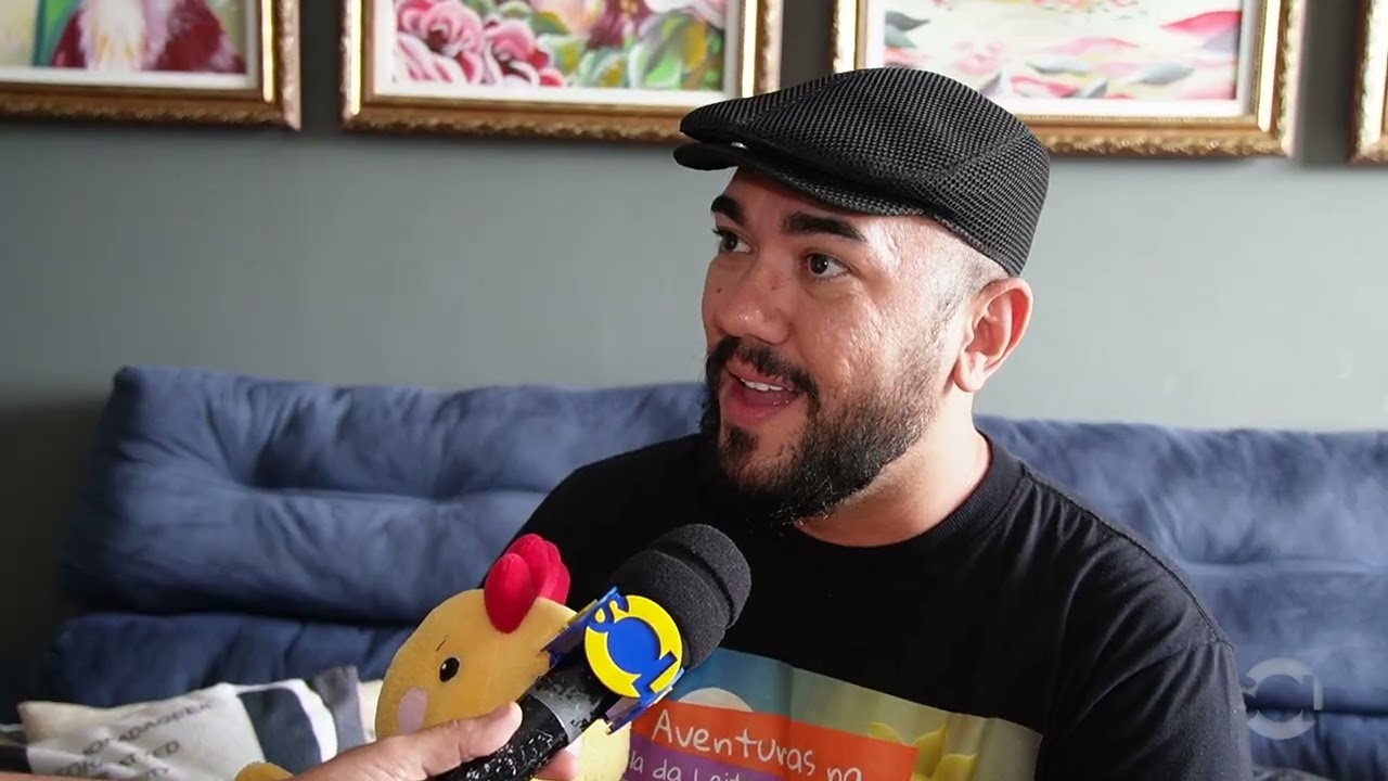 História da Galinha Rafinha é recontada em livro e música para crianças