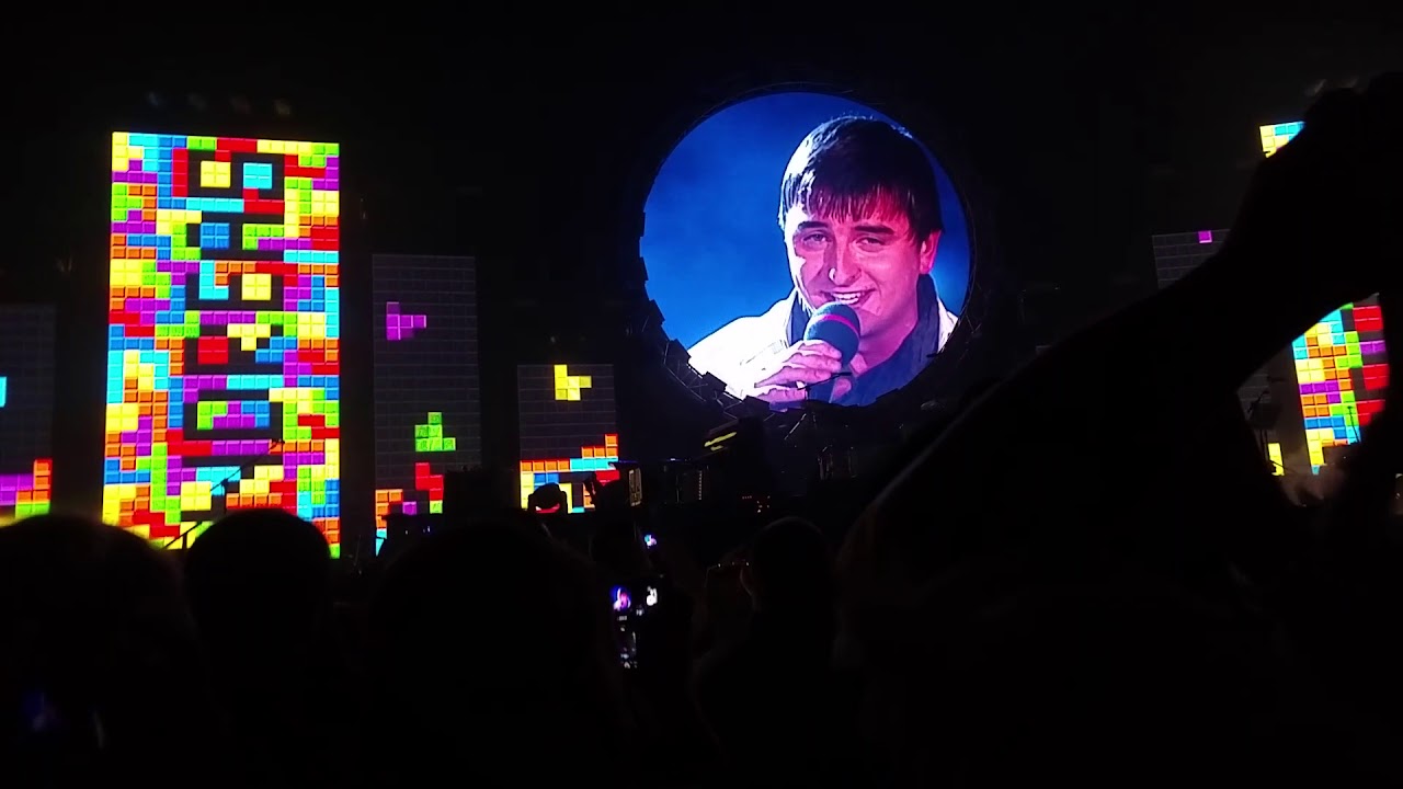 Andreas Gabalier Intro und Verdammt lang her in der Arena Leipzig 9.11.18