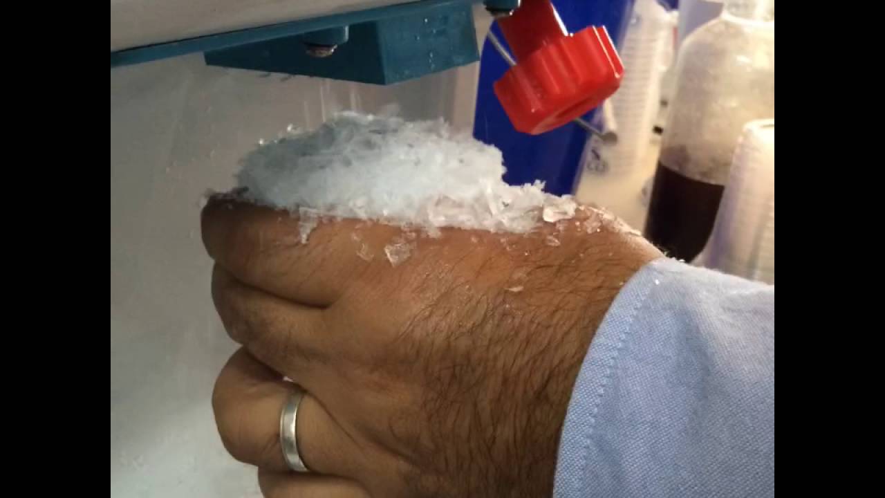 TRITURADOR DE HIELO PARA RASPADOS MARCA STARMAX MODELO: NL-IP-A188