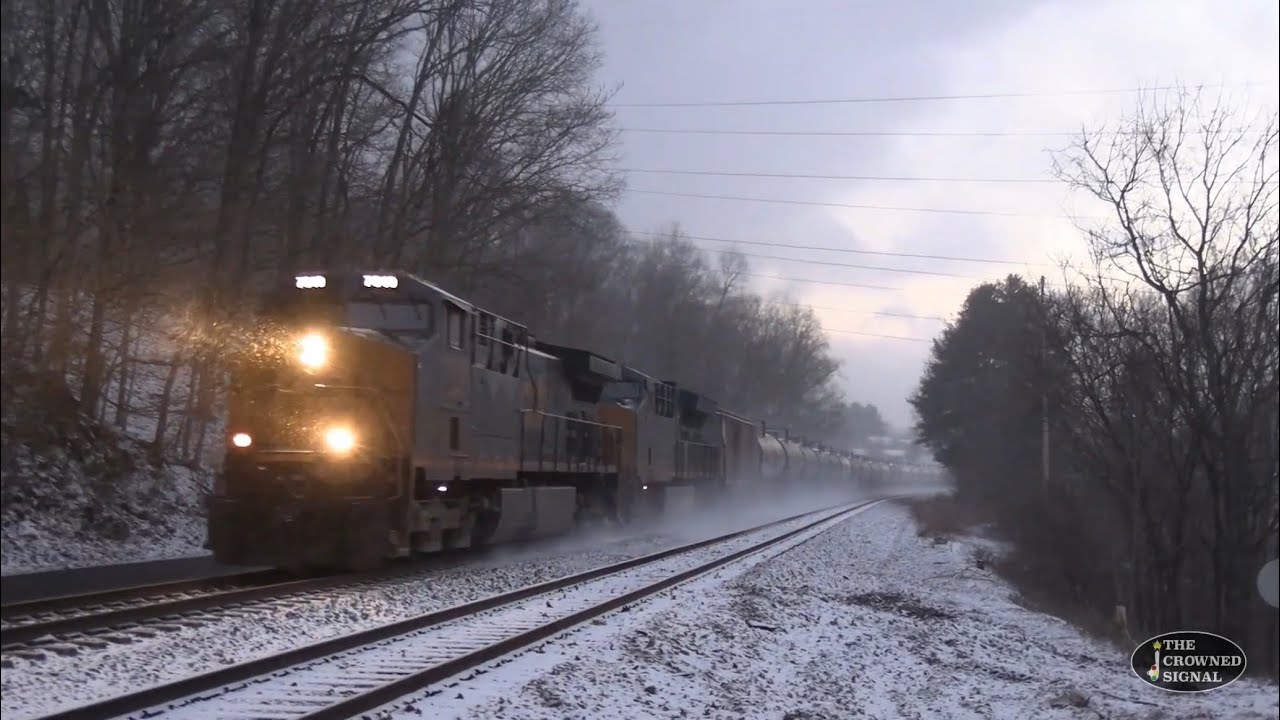 Wintertime Rail Action Along CSX's Kingsport Sub! (11/26/26)