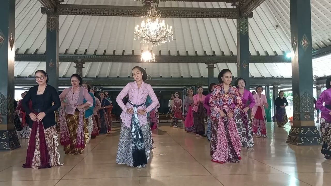 Latihan Bersama Tari Golek Sulungdayung 